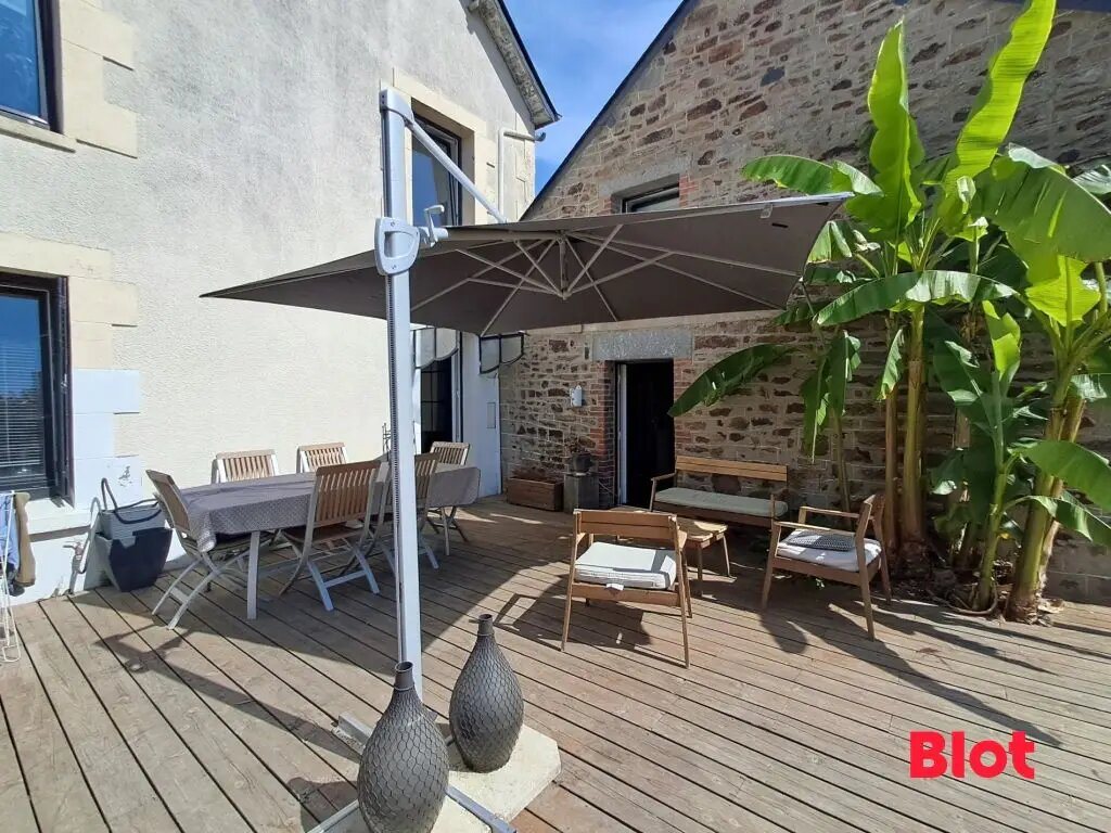 Maison à vendre, 122m², La Ville-ès-Nonais