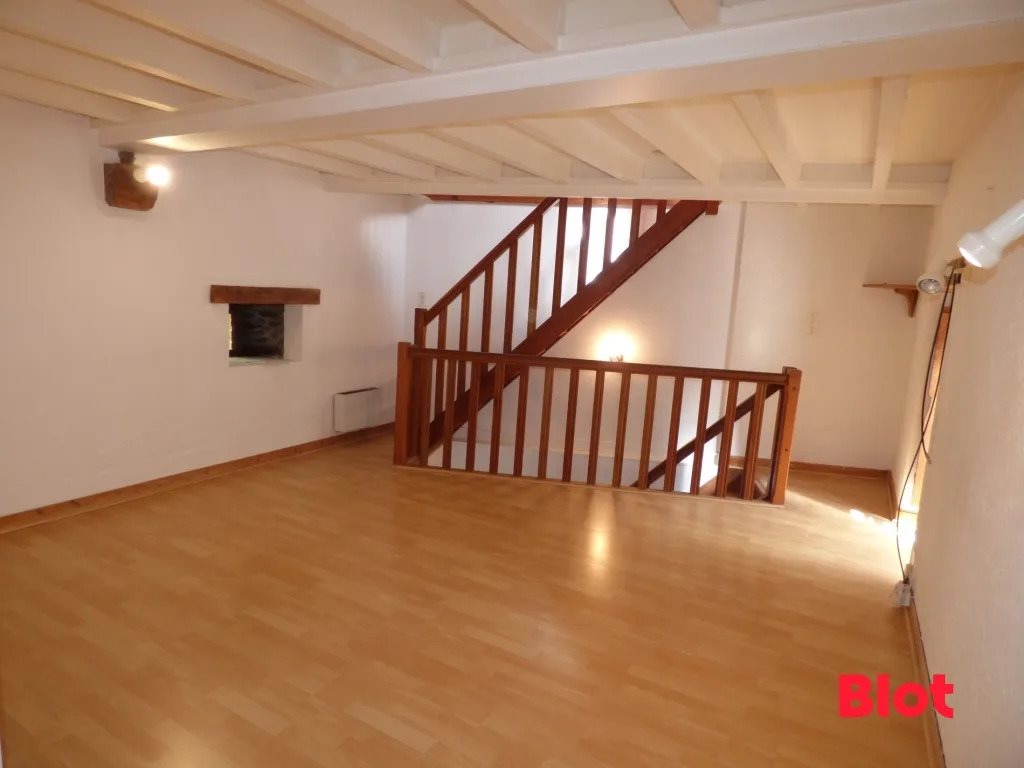 Maison à louer, 48m², La Ville-ès-Nonais