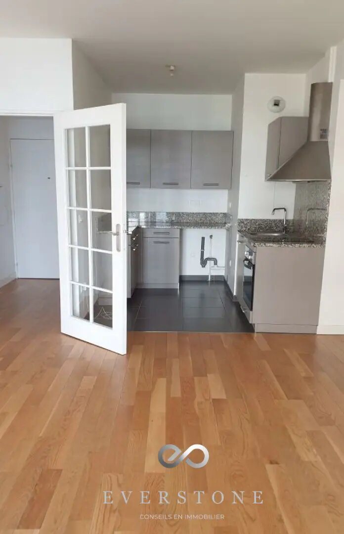 Appartement à louer, 46m², Courbevoie