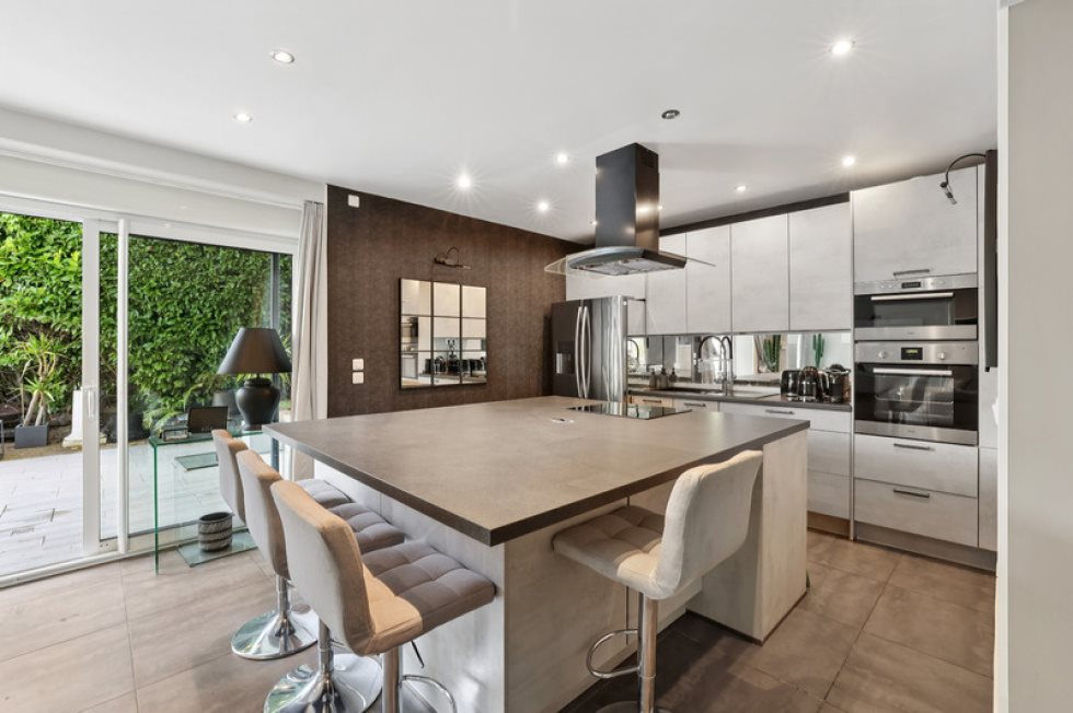 Maison à vendre, 208m², Champagne-au-Mont-d'Or