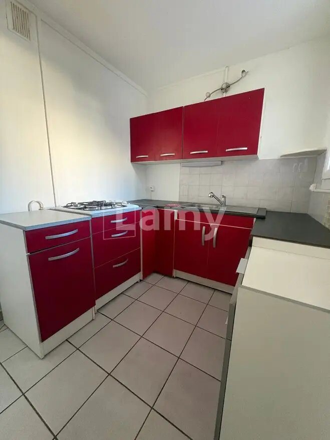 Appartement à louer, 3m², Bagnols-sur-Cèze