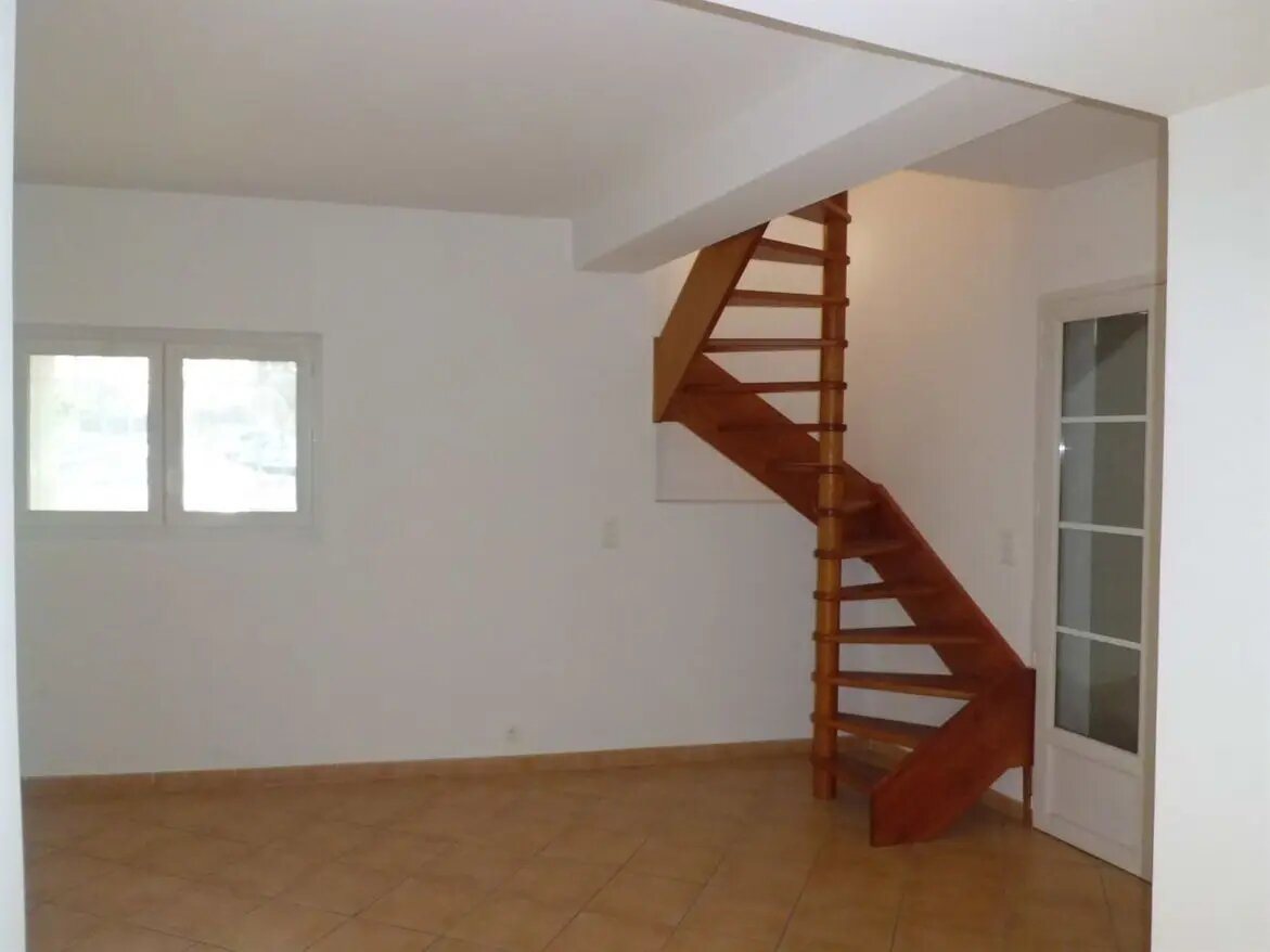Maison à louer, 128m², Piolenc