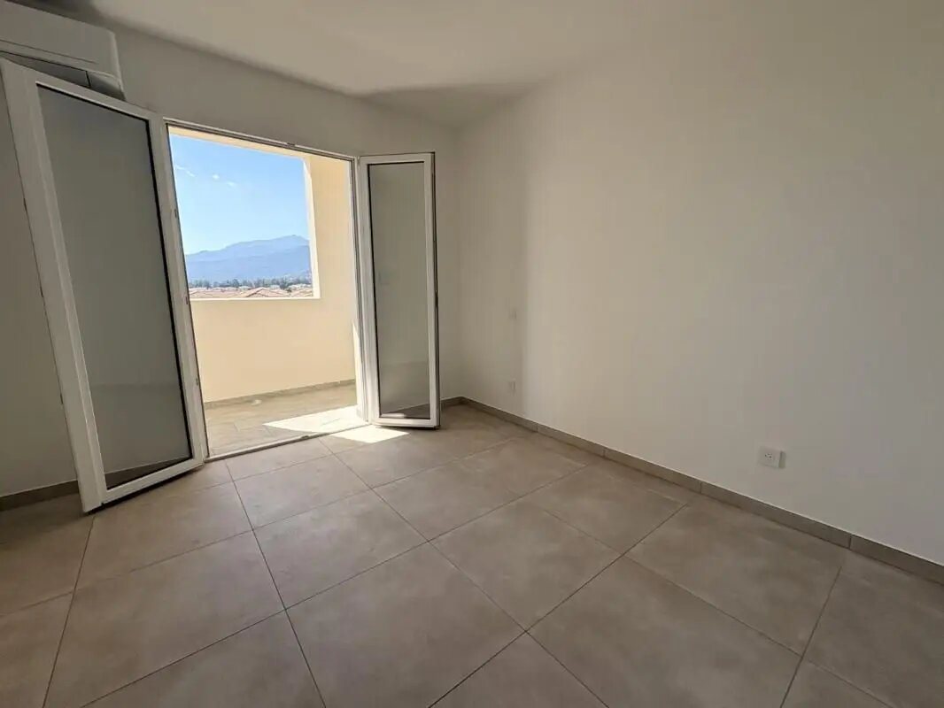 Appartement à louer, 61m², Lucciana
