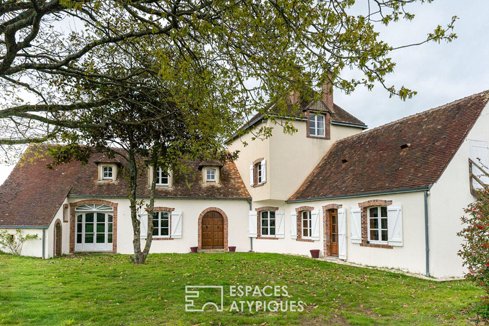 Maison à vendre, 267m², Dollon