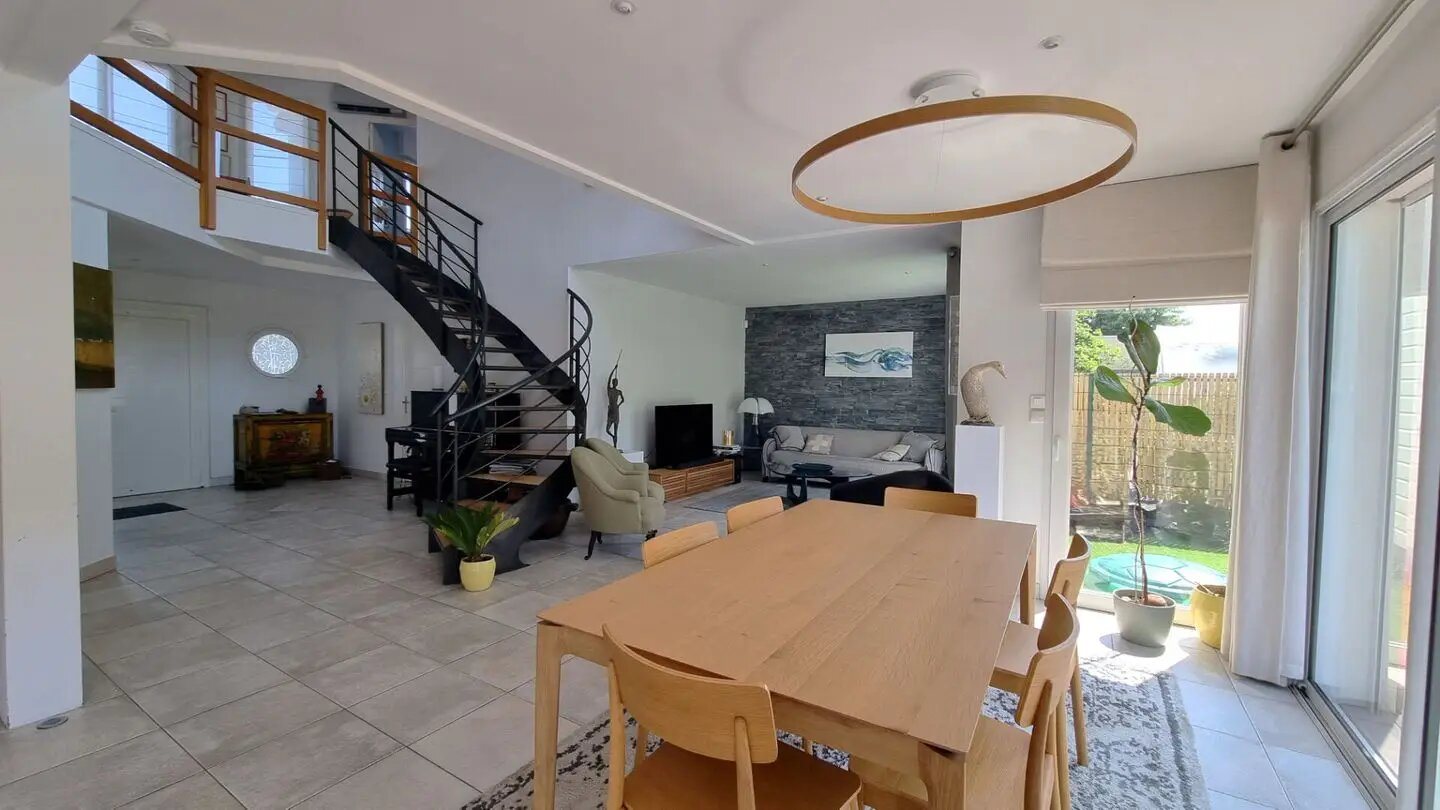 Maison à vendre, 241m², Sautron