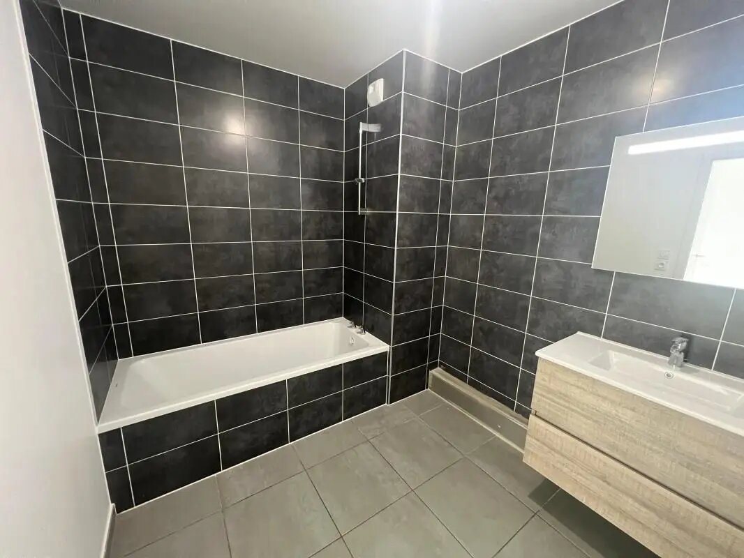 Appartement à louer, 69m², Cognin