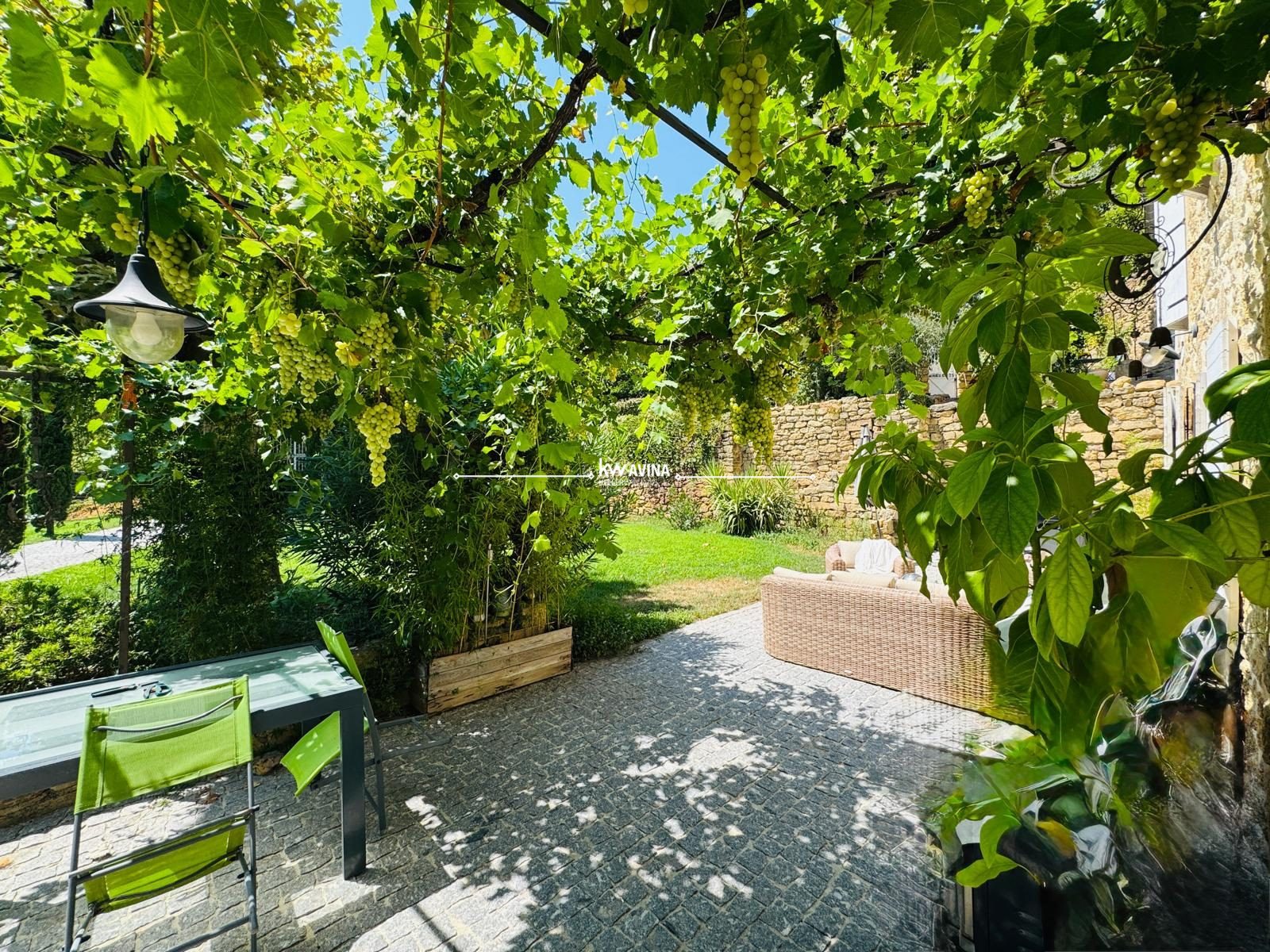 Maison à vendre, 245m², Grans