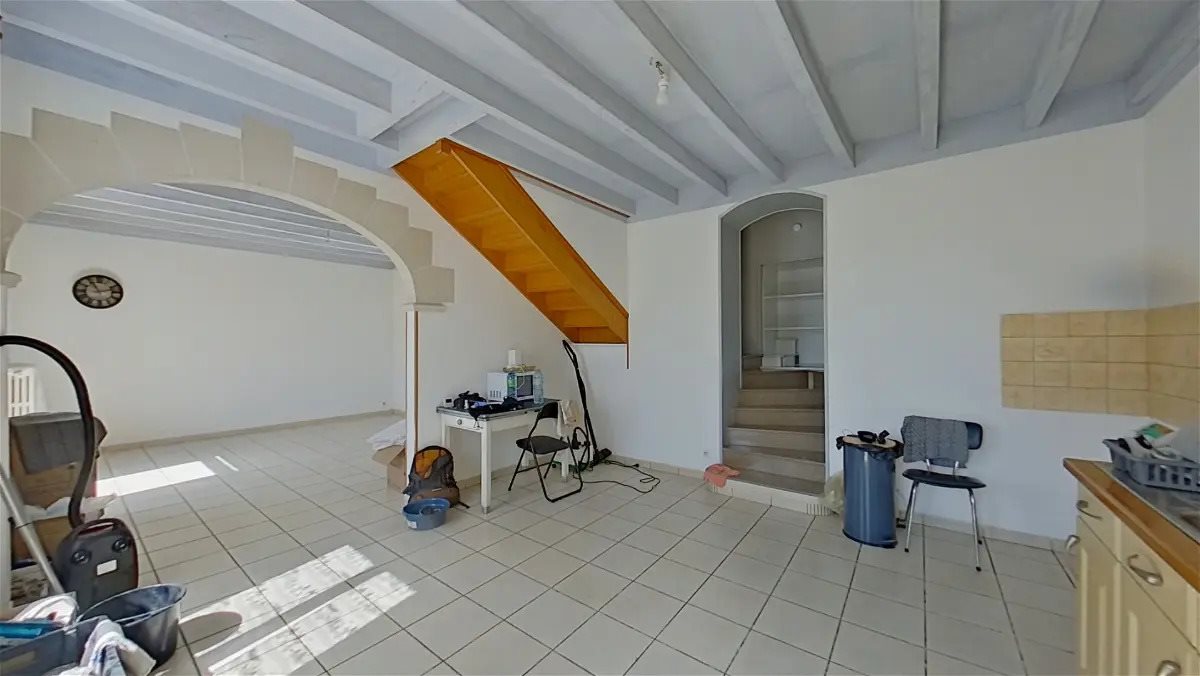 Maison à louer, 68m², Oyré