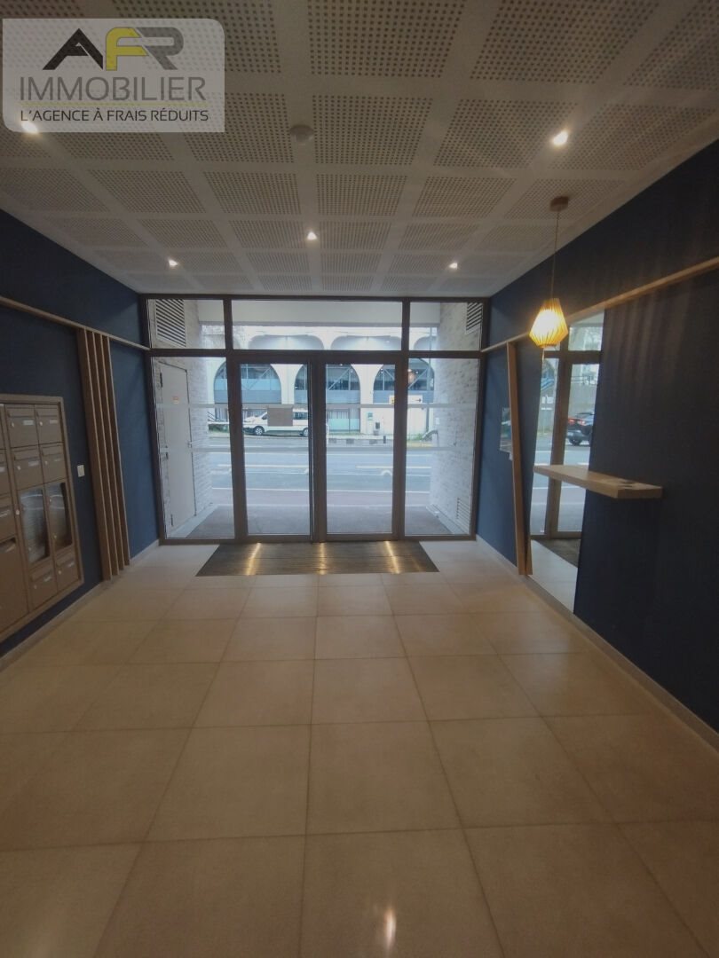 Appartement à louer, 42m², Cergy
