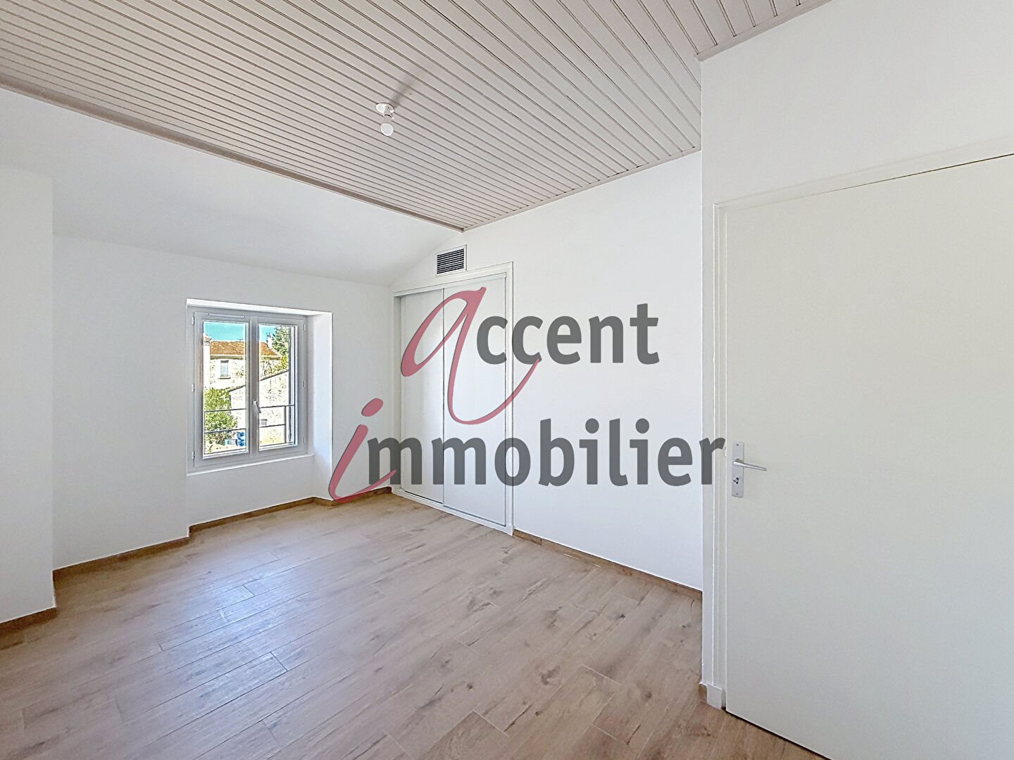 Maison à louer, 158m², Eyragues