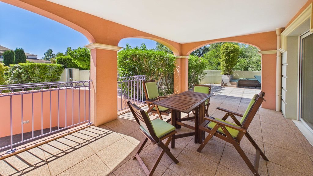 Appartement à vendre, 66m², Carqueiranne