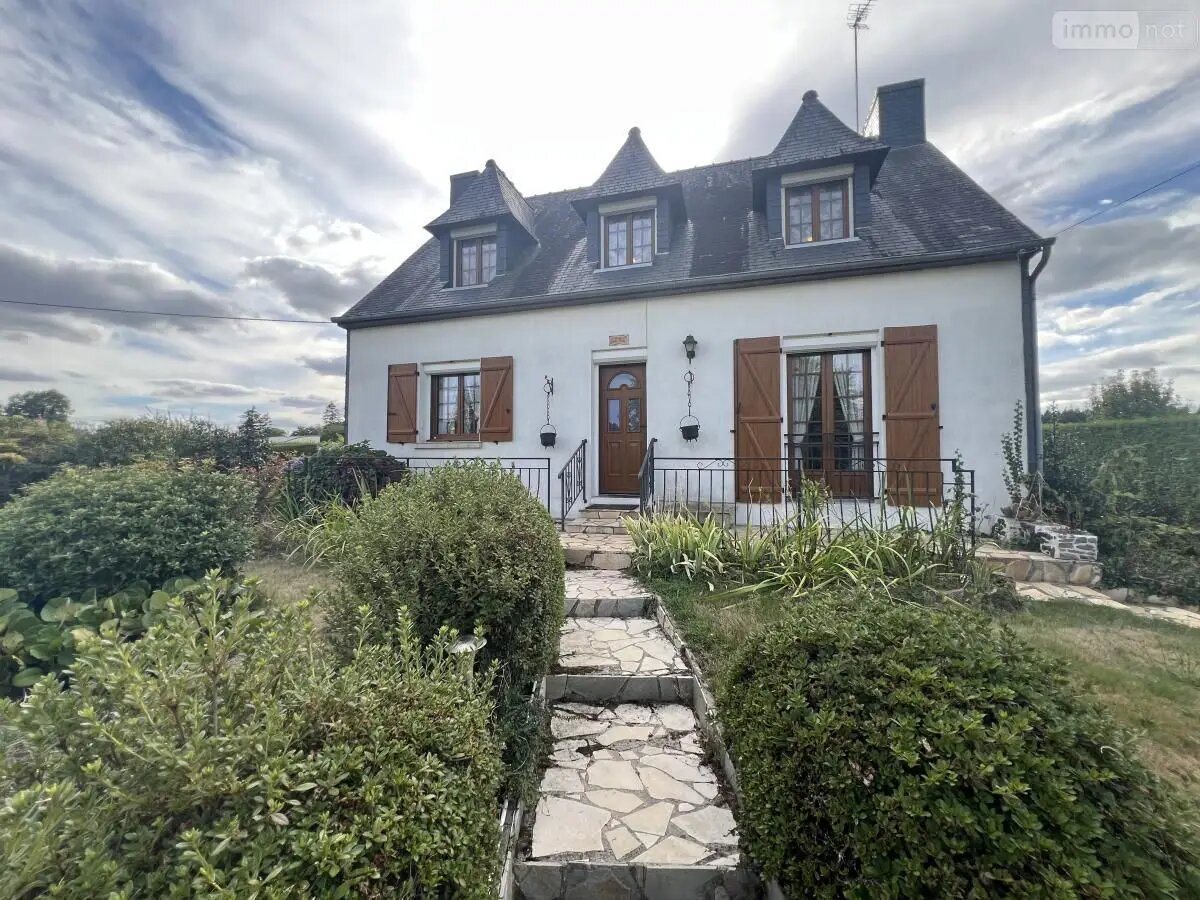 Maison à vendre, 122m², Ménéac