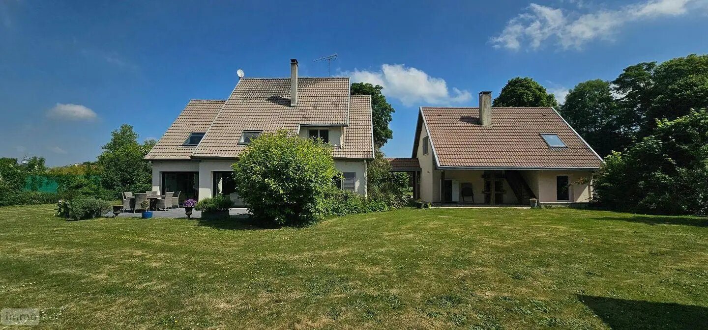 Maison à vendre, 240m², Saint-Fuscien