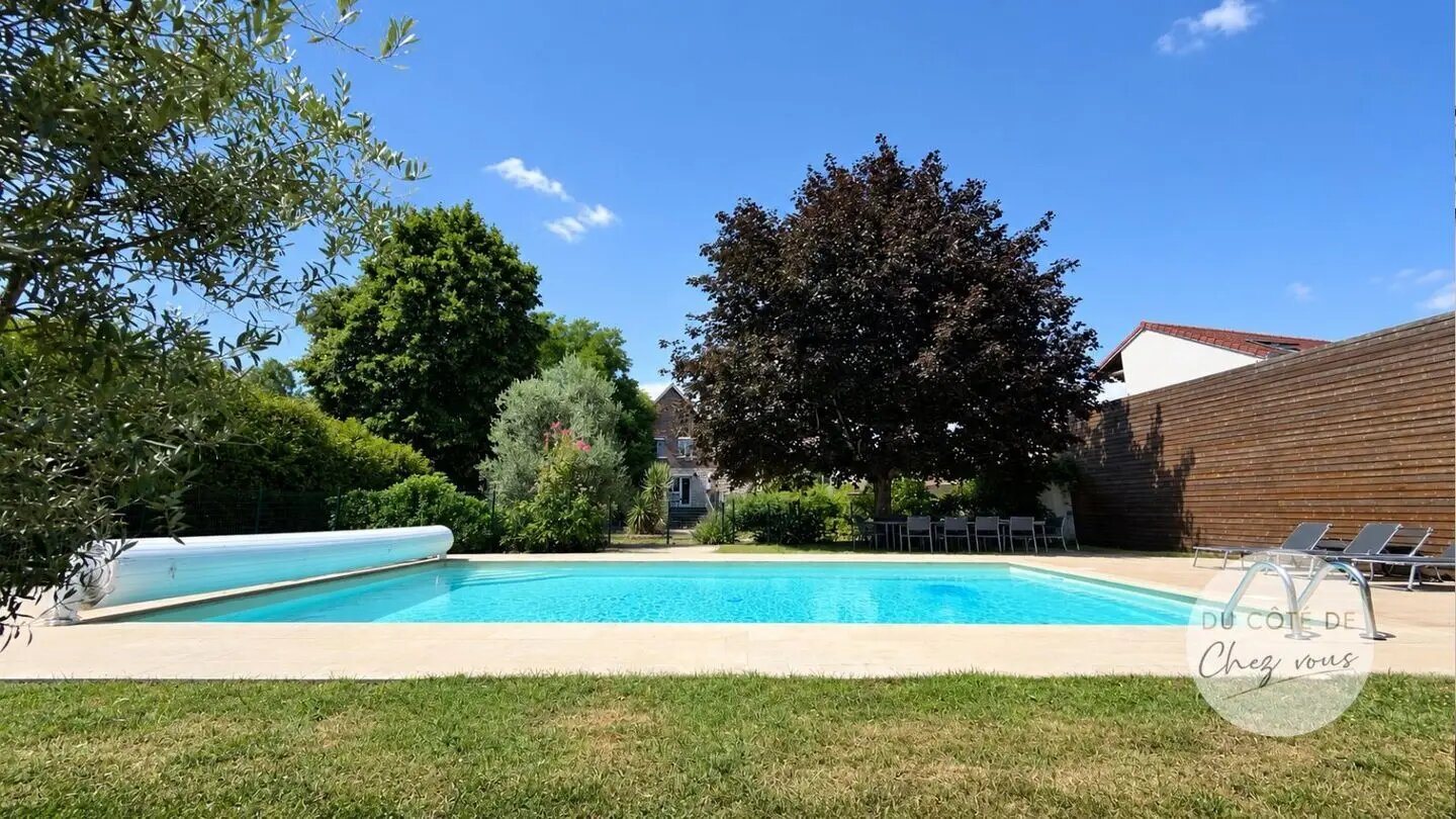 Maison à vendre, 221m², Bréviandes