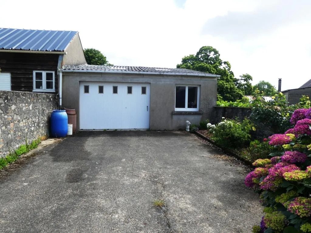 Maison à vendre, 105m², Saint-Caradec-Trégomel
