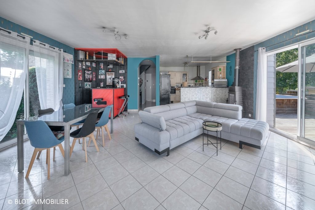 Maison à vendre, 172m², Saint-Molf