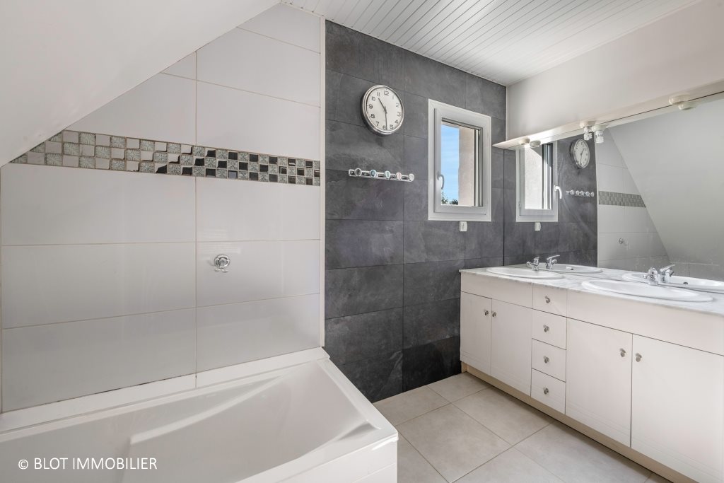Maison à vendre, 172m², Saint-Molf