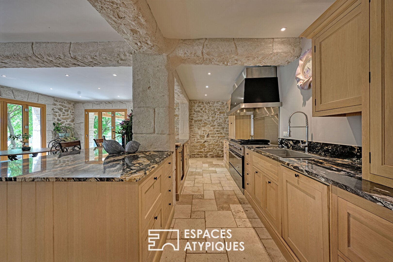 Maison à vendre, 450m², Sommières