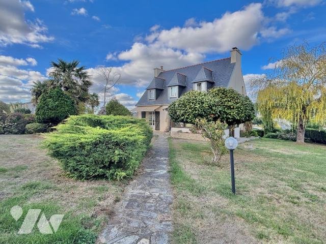 Maison à vendre, 142m², Saint-Évarzec