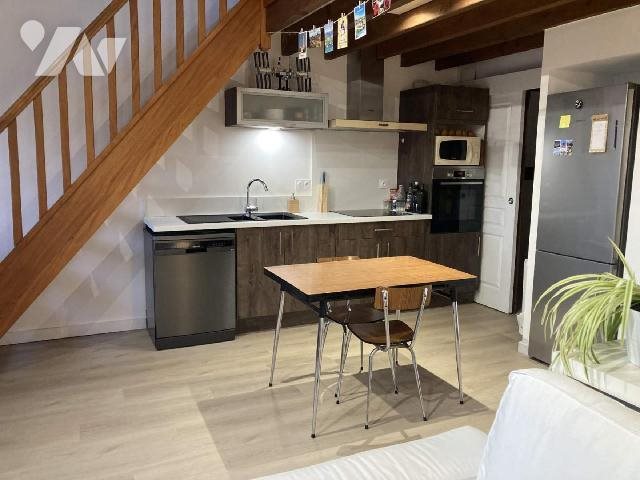 Appartement à louer, 45m², Saint-Aubin-du-Cormier