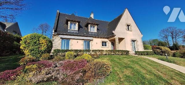 Maison à vendre, 239m², Gosné
