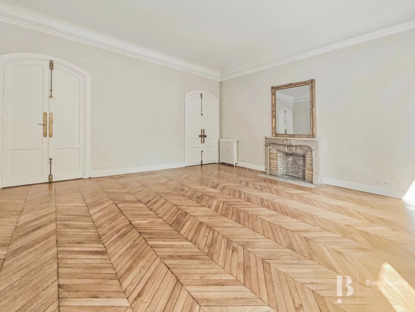 Appartement à louer, 199m², Paris 8ème