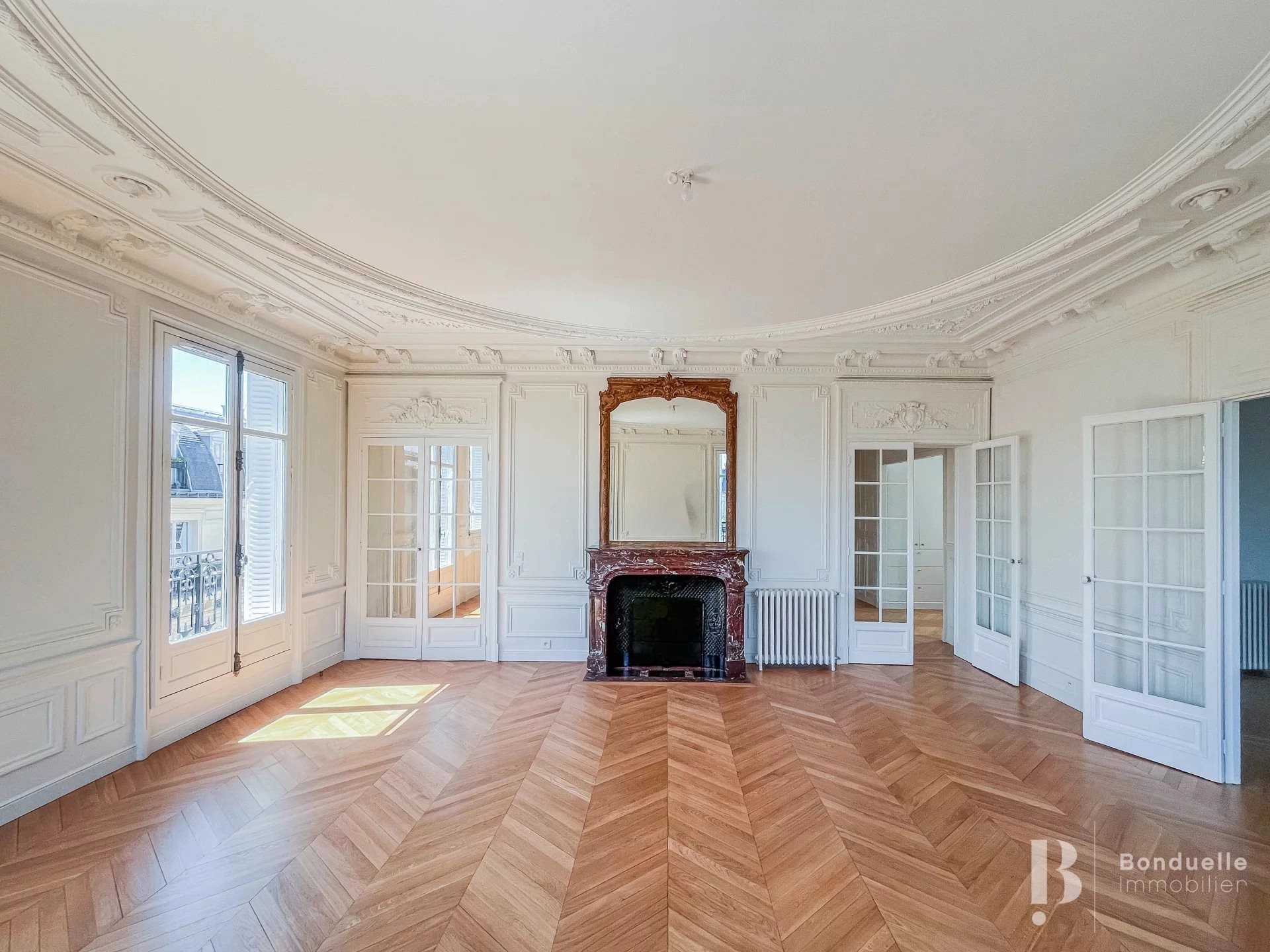 Appartement à louer, 319m², Paris 16ème