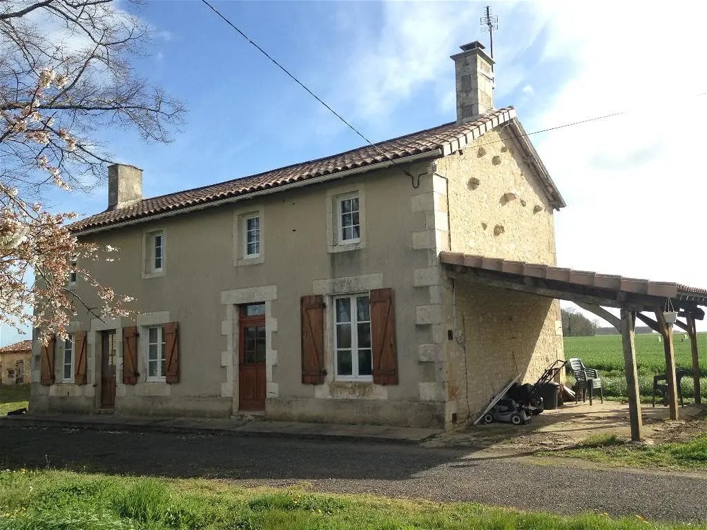 Maison à louer, 116m², Leignes-sur-Fontaine