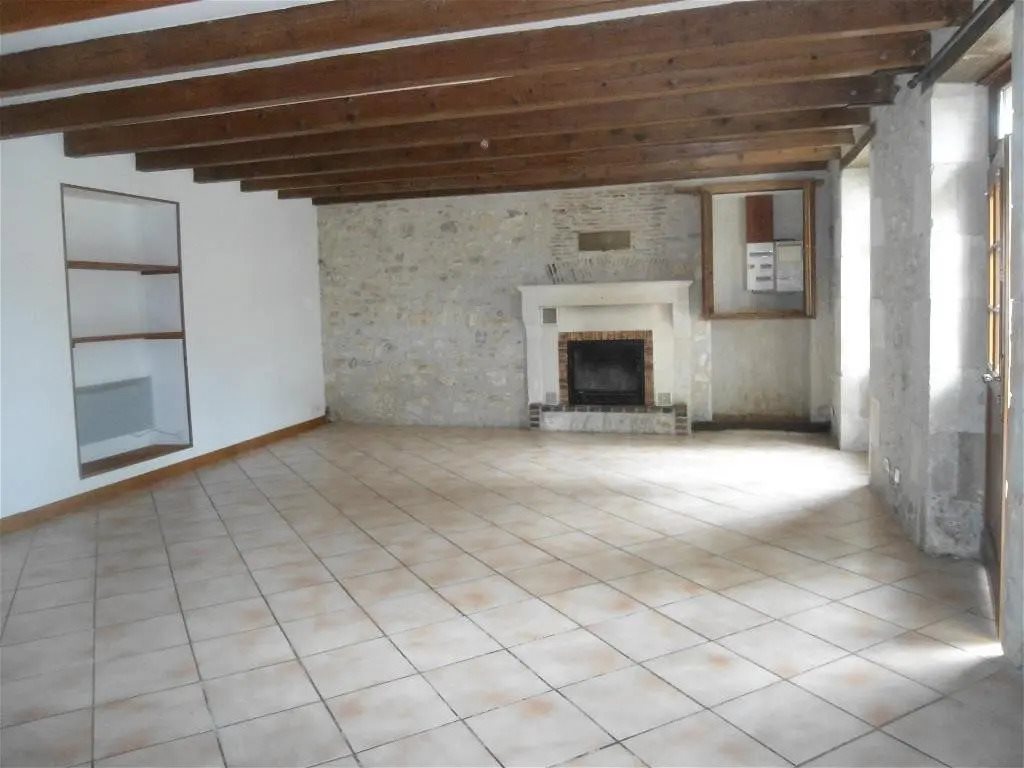 Maison à louer, 116m², Leignes-sur-Fontaine
