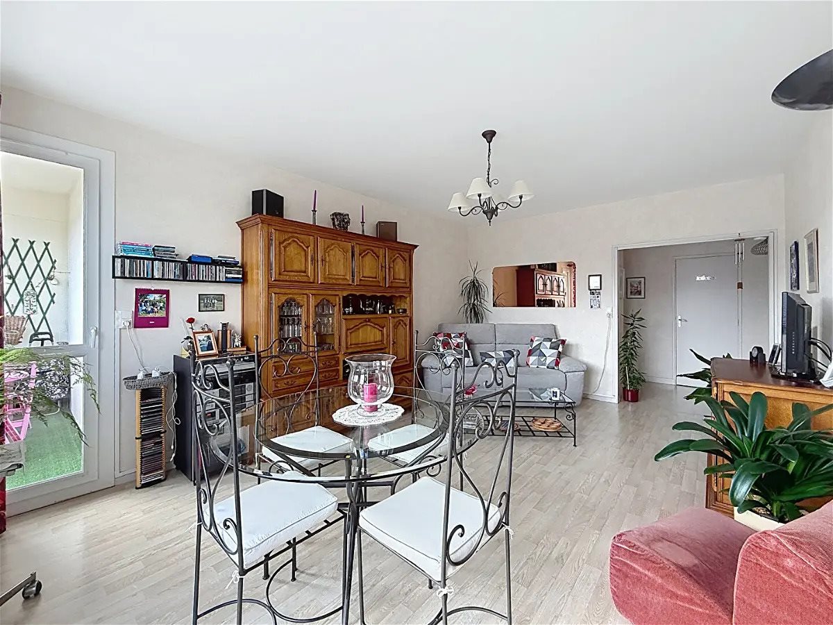 Appartement à vendre, 84m², Laval