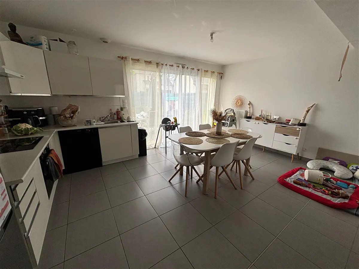 Maison à vendre, 110m², Laval