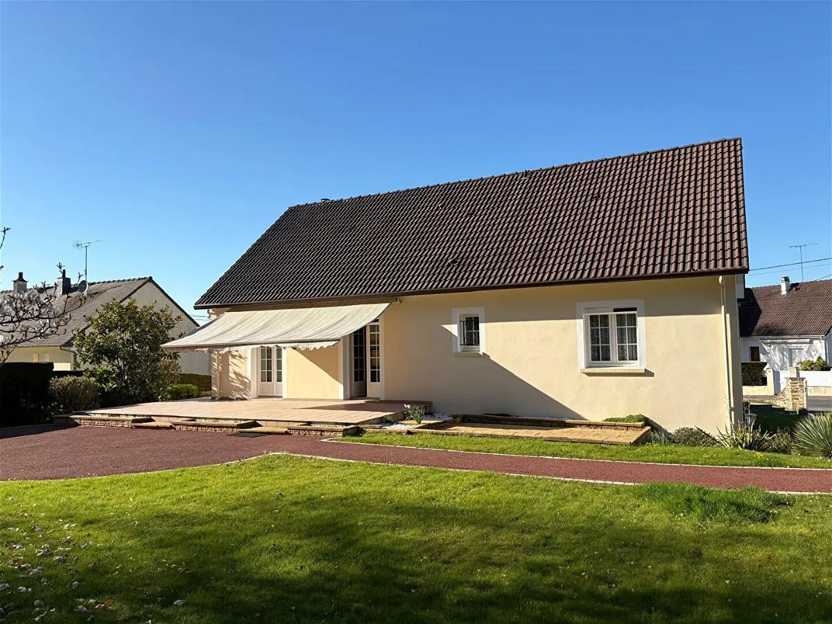 Maison à vendre, 174m², Saint-Ouën-des-Toits