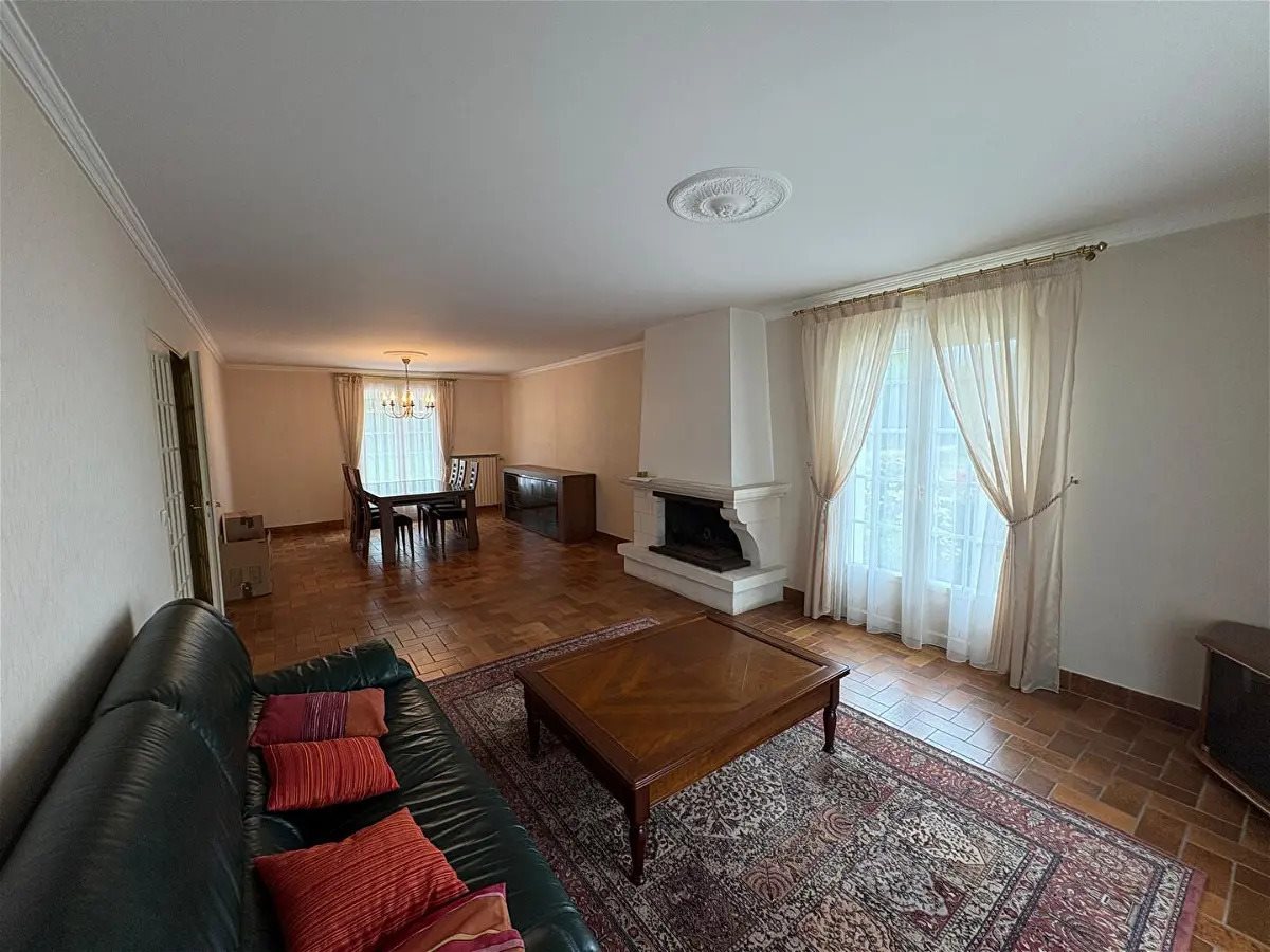 Maison à vendre, 174m², Saint-Ouën-des-Toits