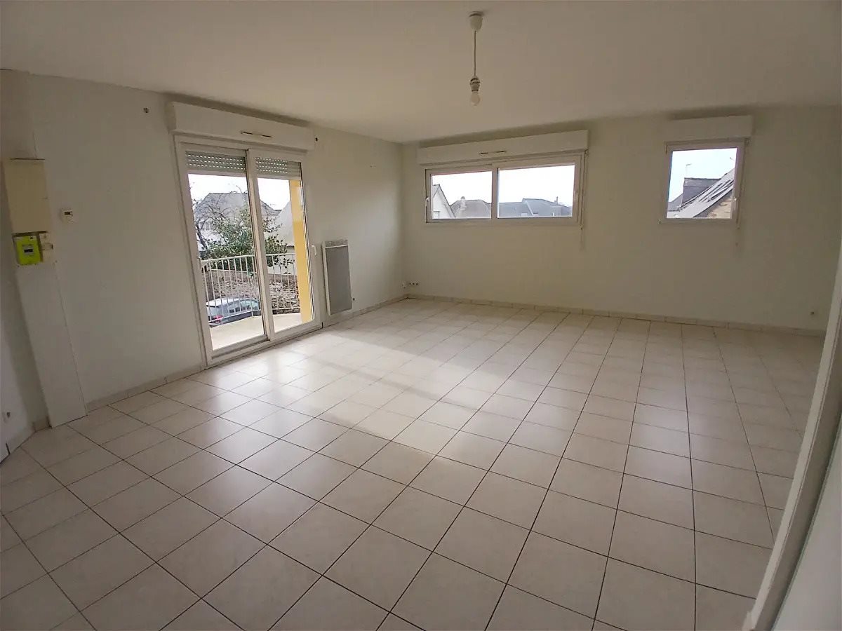 Appartement à louer, 67m², L'Huisserie
