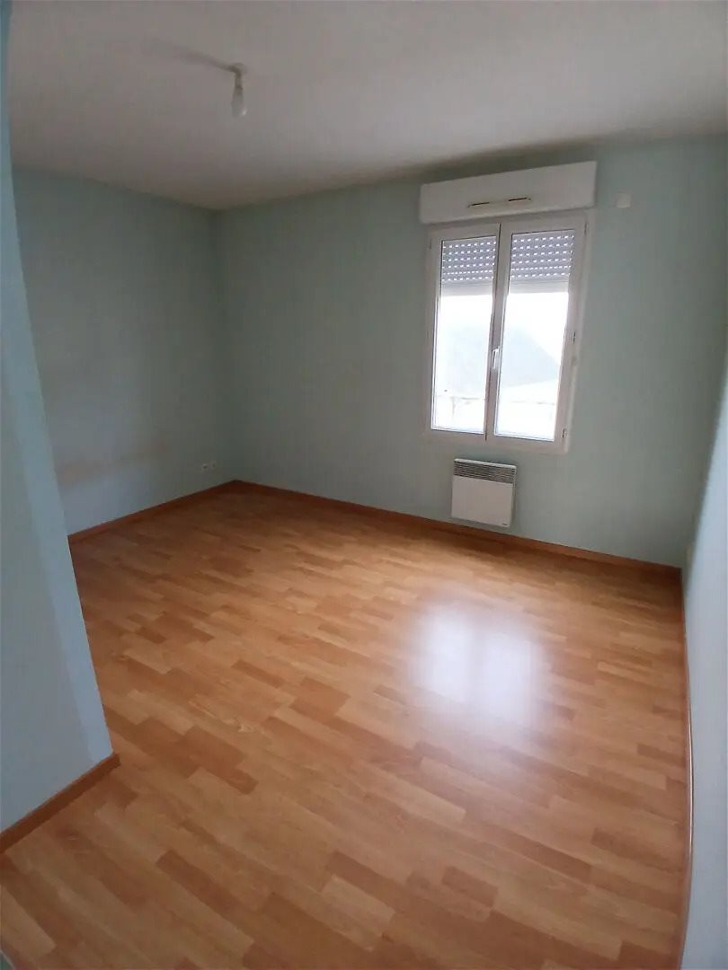 Appartement à louer, 67m², L'Huisserie