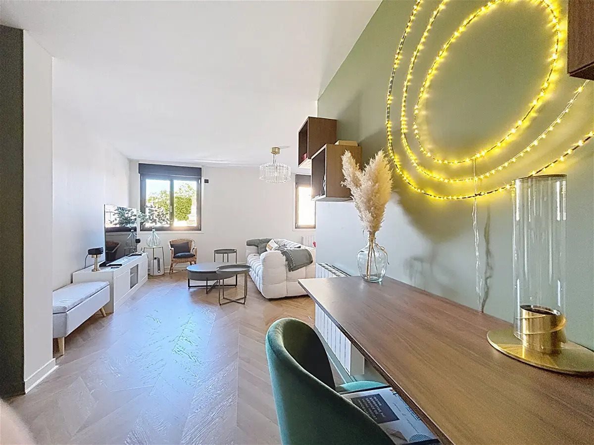 Appartement à vendre, 79m², Laval