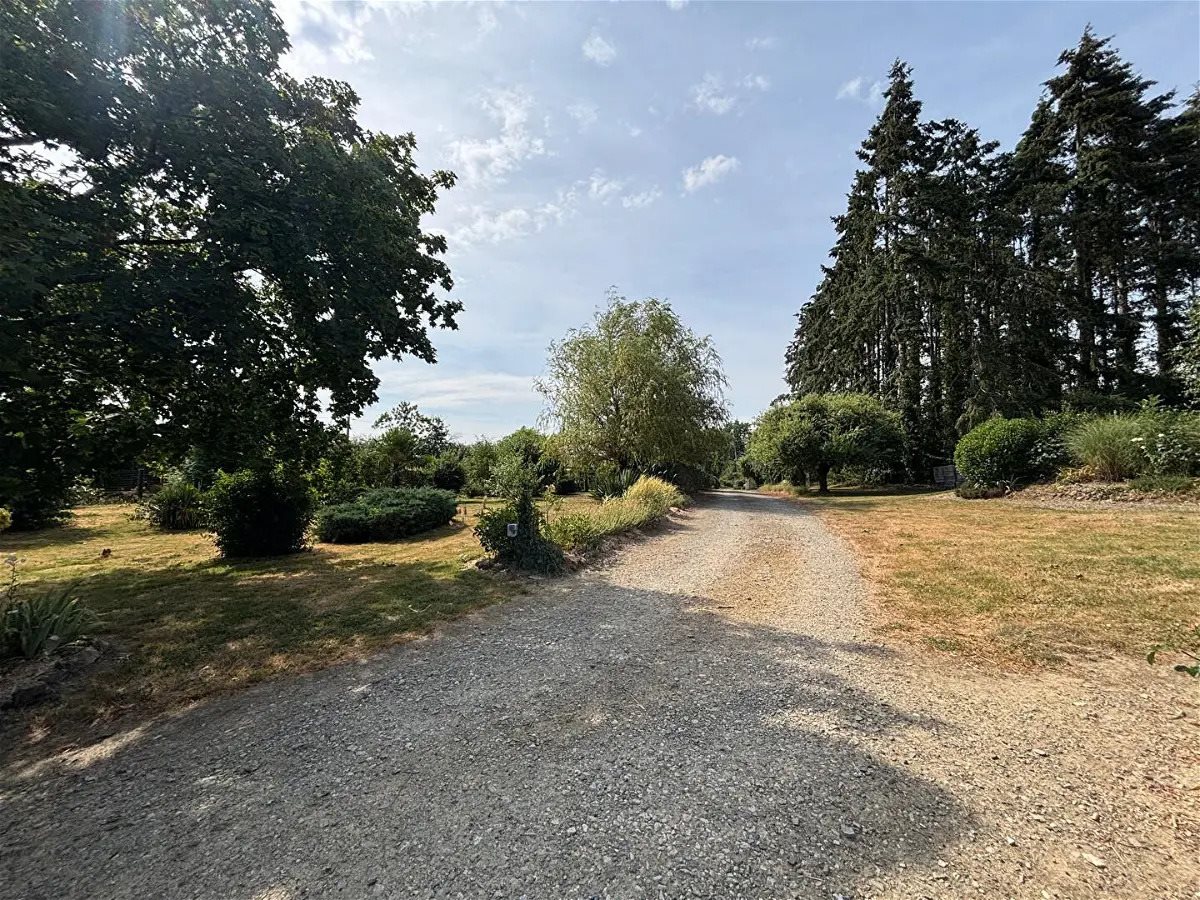 Maison à vendre, 216m², Le Genest-Saint-Isle