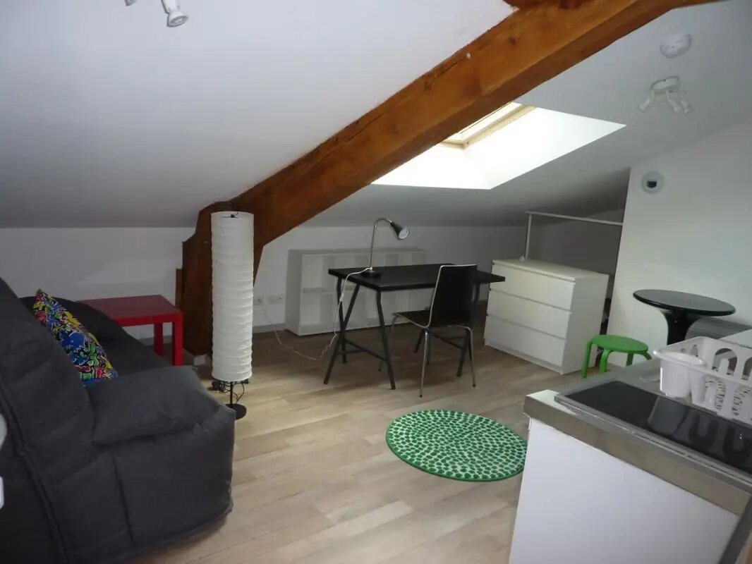 Appartement à louer, 10m², Valence