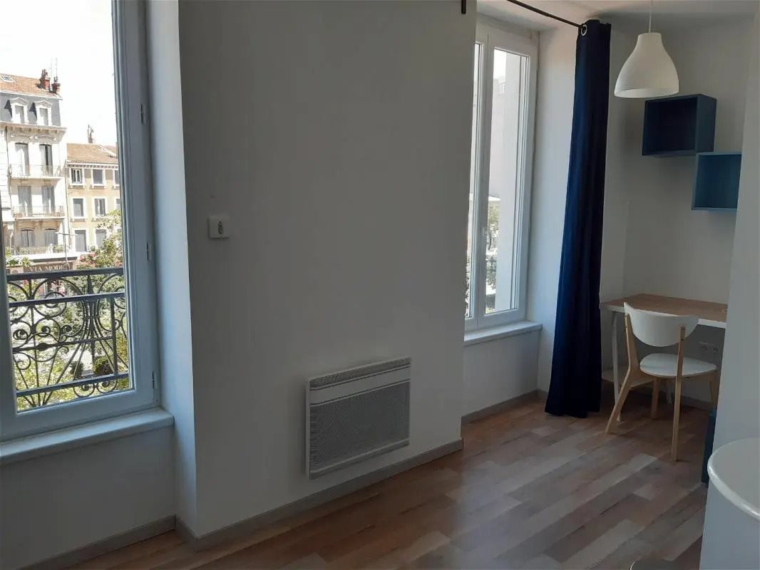 Appartement à louer, 17m², Valence
