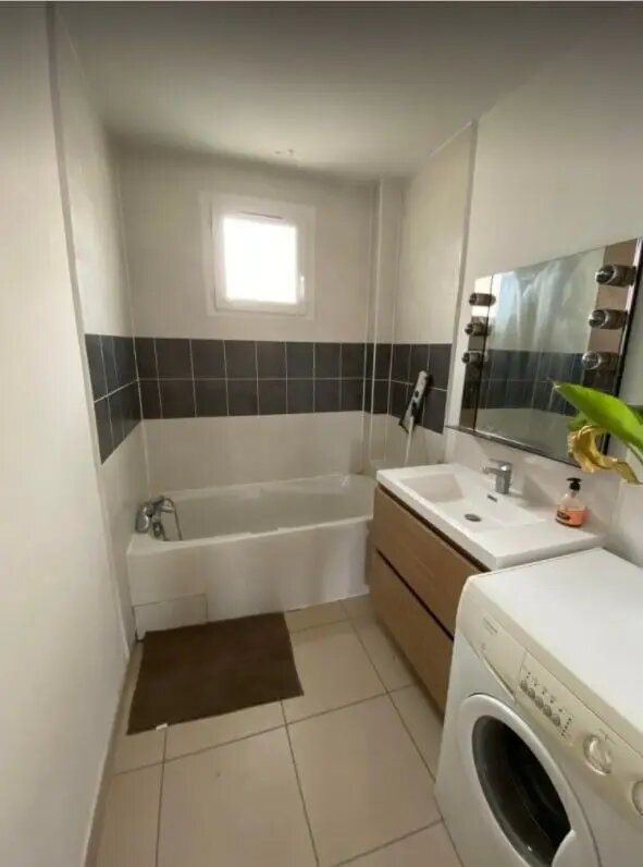 Appartement à louer, 78m², Valence