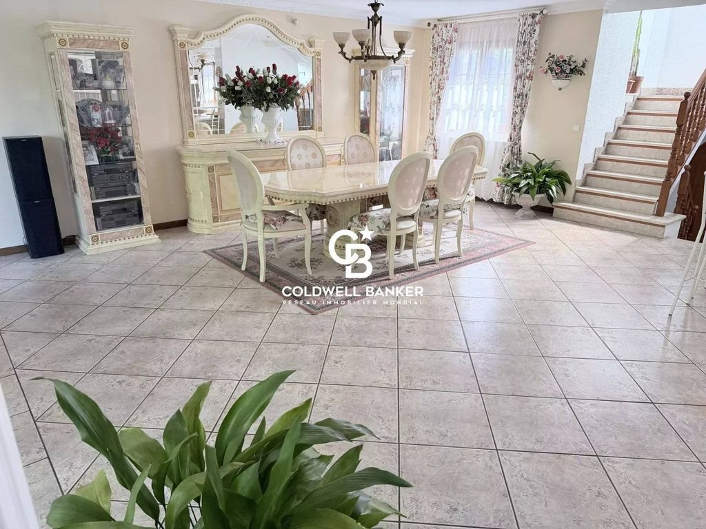 Maison à vendre, 265m², Bondy