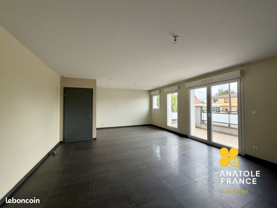 Appartement à louer, 107m², Chanteheux