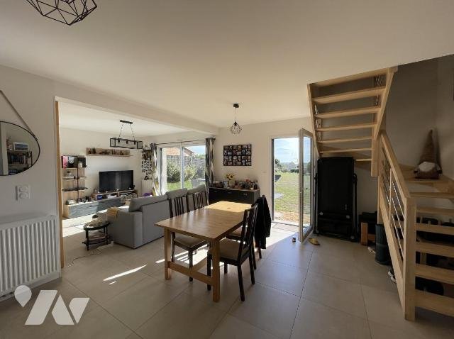 Maison à louer, 99m², Saint-Père-Marc-en-Poulet
