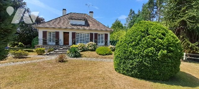 Maison à vendre, 150m², Saint-Georges-Montcocq