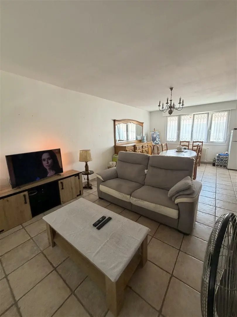 Appartement à louer, 105m², Guînes