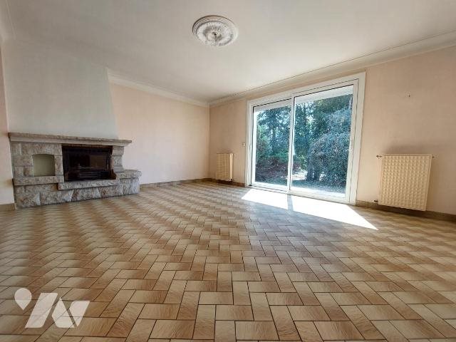 Maison à vendre, 106m², La Vicomté-sur-Rance