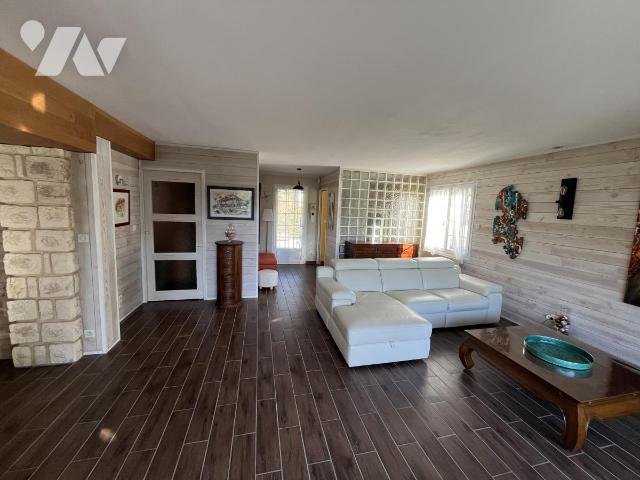 Maison à vendre, 232m², Saint-Épain