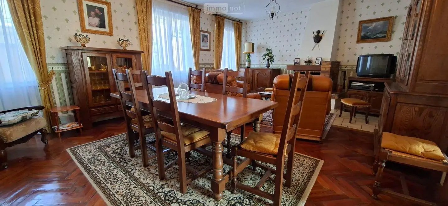 Maison à vendre, 216m², Crécy-sur-Serre