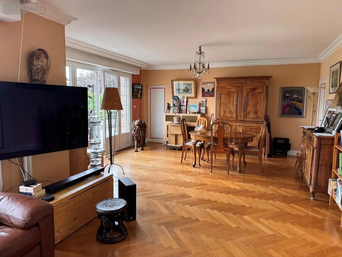 Maison à vendre, 225m², Laval