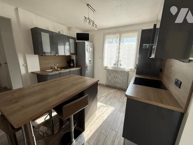 Maison à vendre, 98m², Laval